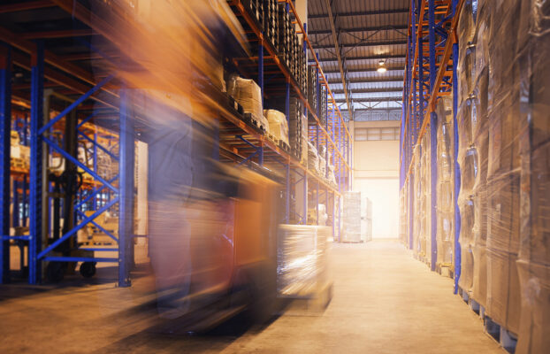 Implementacja RFID w logistyce. Gdzie warto zacząć i co naprawdę zyskujesz?