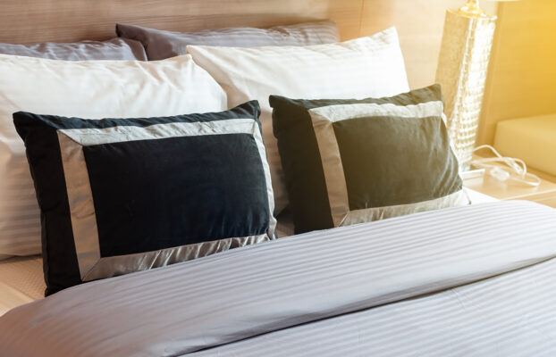 RFID w hotelu: Jak przestać kupować nową pościel co sezon?